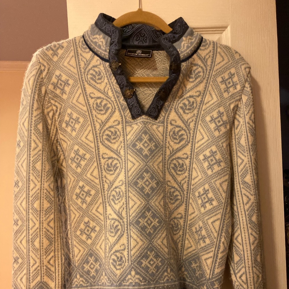 Brand New Dale of Norway Sweater